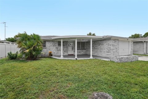 Villa ou maison à vendre à Holiday, Floride: 2 chambres, 121.89 m2 № 1886462 - photo 7