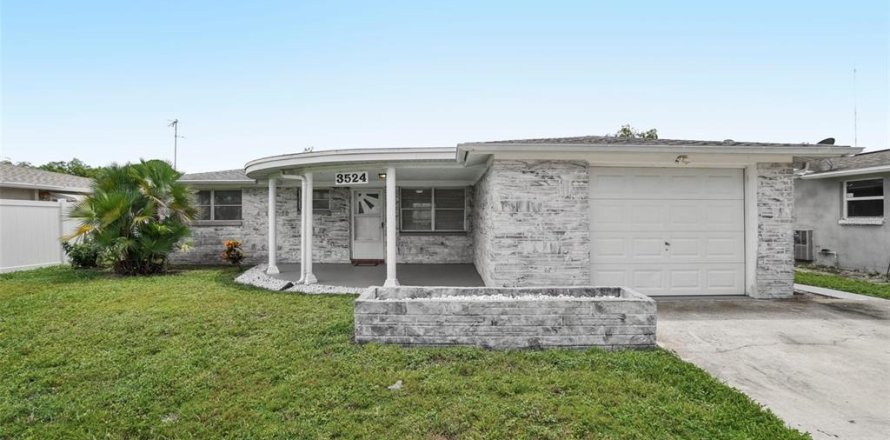 Casa en Holiday, Florida 2 dormitorios, 121.89 m2 № 1886462