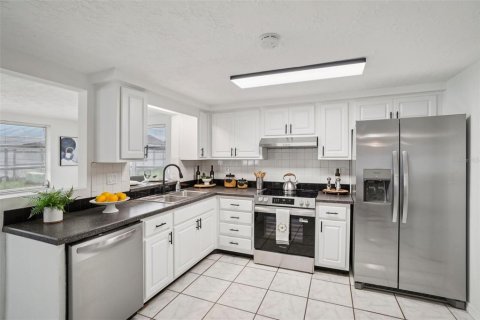 Villa ou maison à vendre à Holiday, Floride: 2 chambres, 121.89 m2 № 1886462 - photo 23
