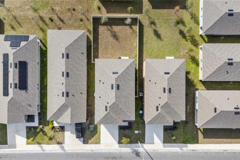 House in Davenport, Florida 5 bedrooms, 234.3 sq.m. № 2197443 - photo 5
