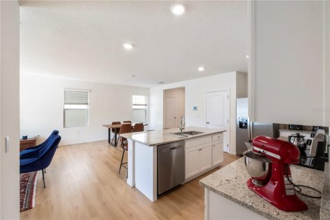 House in Davenport, Florida 5 bedrooms, 234.3 sq.m. № 2197443 - photo 23