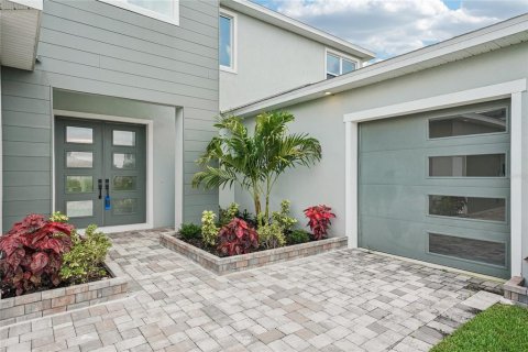 Casa en venta en Wesley Chapel, Florida, 6 dormitorios, 462.37 m2 № 1785095 - foto 6