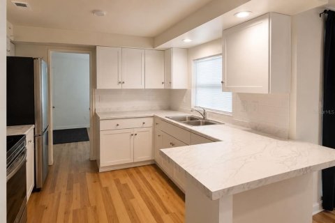 Casa en venta en Sarasota, Florida, 3 dormitorios, 156.82 m2 № 2166871 - foto 5