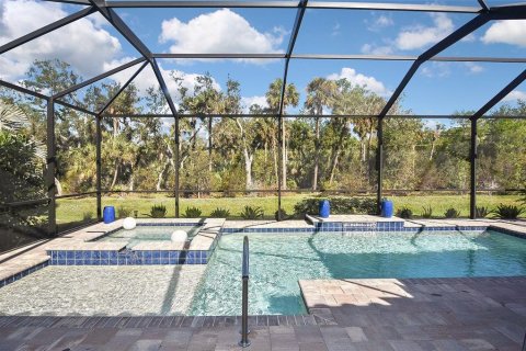 House in Englewood, Florida 3 bedrooms, 251.11 sq.m. № 1916277 - photo 2