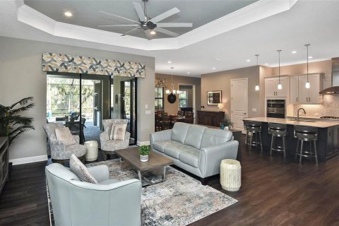 House in Englewood, Florida 3 bedrooms, 251.11 sq.m. № 1916277 - photo 4