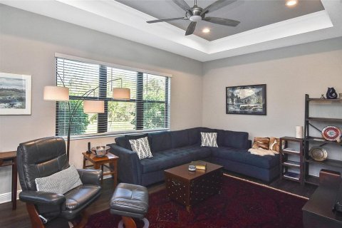 House in Englewood, Florida 3 bedrooms, 251.11 sq.m. № 1916277 - photo 10