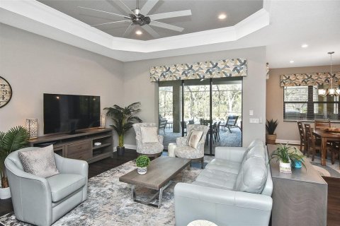House in Englewood, Florida 3 bedrooms, 251.11 sq.m. № 1916277 - photo 6
