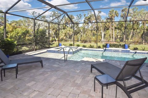 House in Englewood, Florida 3 bedrooms, 251.11 sq.m. № 1916277 - photo 23