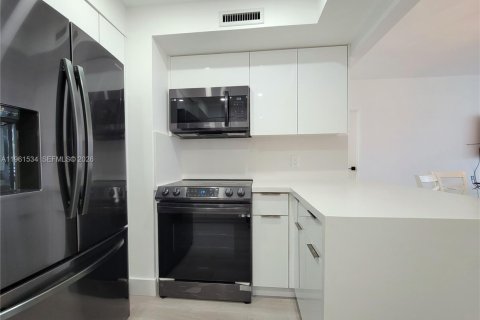 Купить кондоминиум в Холливуд, Флорида 1 спальня, 73.39м2, № 2023355 - фото 6