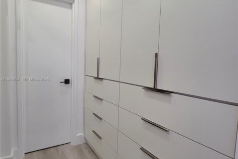 Купить кондоминиум в Холливуд, Флорида 1 спальня, 73.39м2, № 2023355 - фото 15