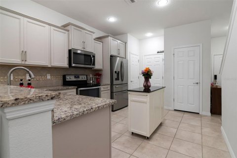Townhouse in Riverview, Florida 2 bedrooms, 147.53 sq.m. № 2224951 - photo 3