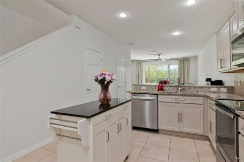 Townhouse in Riverview, Florida 2 bedrooms, 147.53 sq.m. № 2224951 - photo 6