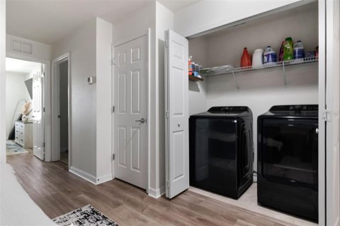 Townhouse in Riverview, Florida 2 bedrooms, 147.53 sq.m. № 2224951 - photo 27