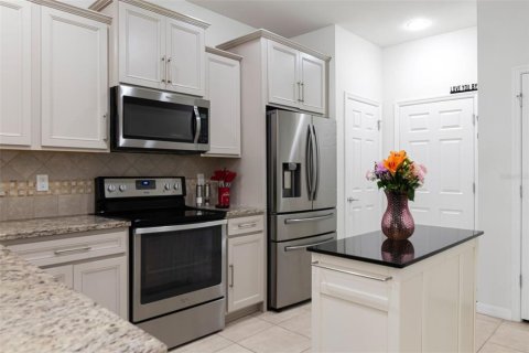 Townhouse in Riverview, Florida 2 bedrooms, 147.53 sq.m. № 2224951 - photo 5