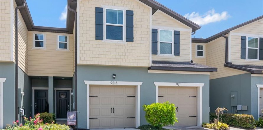 Townhouse in Riverview, Florida 2 bedrooms, 147.53 sq.m. № 2224951