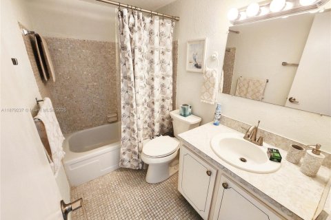 Copropriété à vendre à Hallandale Beach, Floride: 2 chambres, 92.9 m2 № 1947114 - photo 6