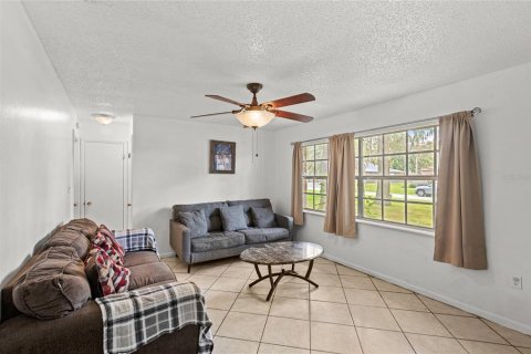 Casa en venta en Ocala, Florida, 3 dormitorios, 146.32 m2 № 1907015 - foto 3