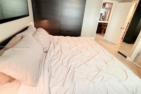 Condominio en alquiler en Miami, Florida, 1 dormitorio, 55.28 m2 № 2033521 - foto 12