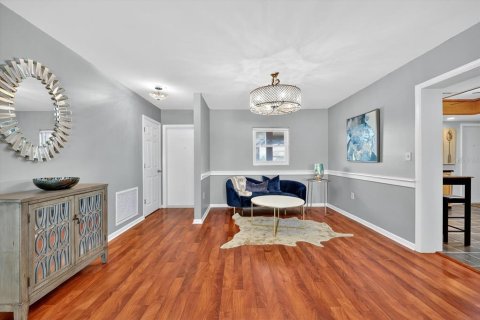 Condo in Saint Petersburg, Florida, 2 bedrooms  № 1900112 - photo 3