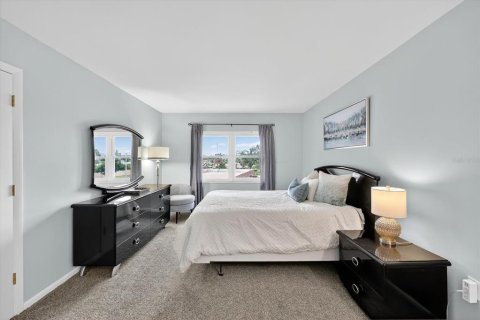 Condo in Saint Petersburg, Florida, 2 bedrooms  № 1900112 - photo 20