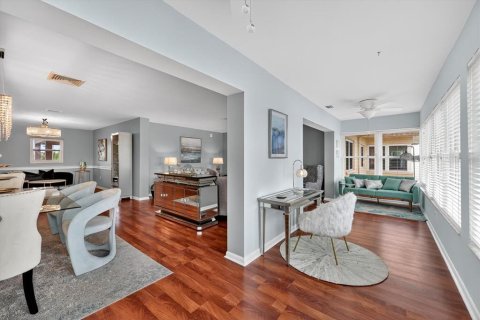 Condo in Saint Petersburg, Florida, 2 bedrooms  № 1900112 - photo 13