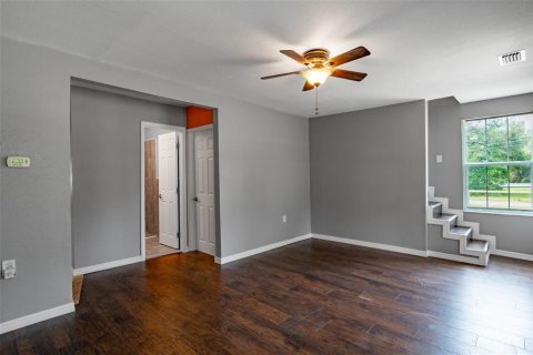 Propiedad comercial en venta en Sorrento, Florida, 142.14 m2 № 1819188 - foto 4