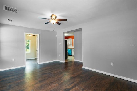 Propiedad comercial en venta en Sorrento, Florida, 142.14 m2 № 1819188 - foto 5