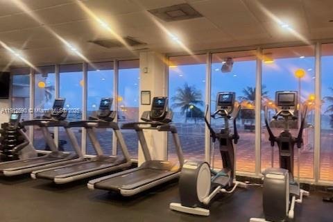 Condo in Miami Beach, Florida, 1 bedroom  № 1971335 - photo 16