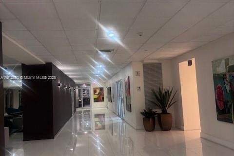 Condo in Miami Beach, Florida, 1 bedroom  № 1971335 - photo 18