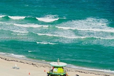 Condo in Miami Beach, Florida, 1 bedroom  № 1971335 - photo 5