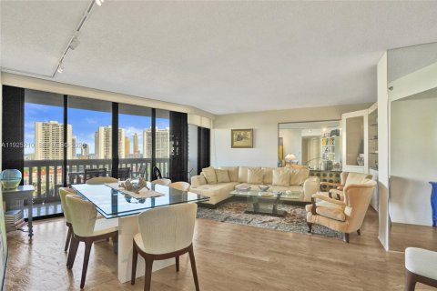 Купить кондоминиум в Авентура, Флорида 2 спальни, 114.27м2, № 1998666 - фото 5