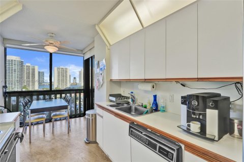 Купить кондоминиум в Авентура, Флорида 2 спальни, 114.27м2, № 1998666 - фото 3