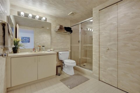 Купить кондоминиум в Авентура, Флорида 2 спальни, 114.27м2, № 1998666 - фото 23