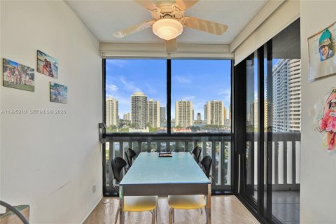 Купить кондоминиум в Авентура, Флорида 2 спальни, 114.27м2, № 1998666 - фото 4