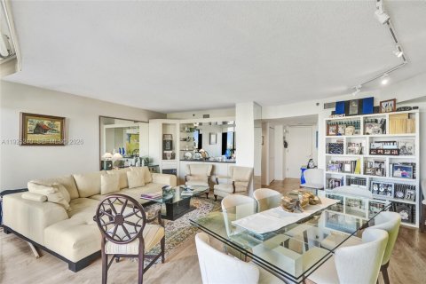 Купить кондоминиум в Авентура, Флорида 2 спальни, 114.27м2, № 1998666 - фото 10