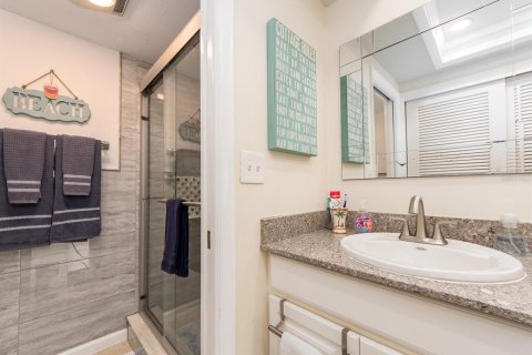 Condo in Clearwater, Florida, 2 bedrooms  № 1632509 - photo 18