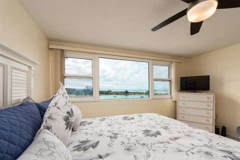 Condo in Clearwater, Florida, 2 bedrooms  № 1632509 - photo 22