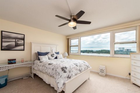 Condo in Clearwater, Florida, 2 bedrooms  № 1632509 - photo 21