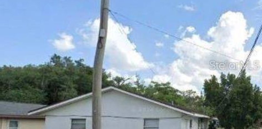 Commercial property in Orlando, Florida 4 bedrooms, 130.43 sq.m. № 1866097