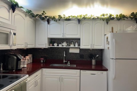 Copropriété à vendre à Pompano Beach, Floride: 3 chambres, 129.13 m2 № 1990353 - photo 14