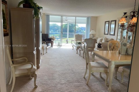 Copropriété à vendre à Pompano Beach, Floride: 3 chambres, 129.13 m2 № 1990353 - photo 3