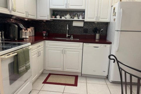 Copropriété à vendre à Pompano Beach, Floride: 3 chambres, 129.13 m2 № 1990353 - photo 15