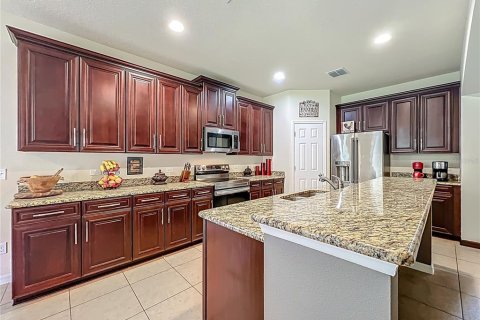 Casa en venta en Orlando, Florida, 6 dormitorios, 394.56 m2 № 1901562 - foto 9