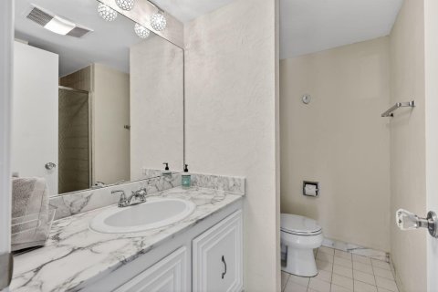 Copropriété à louer à Riviera Beach, Floride: 2 chambres, 137.4 m2 № 2193579 - photo 11