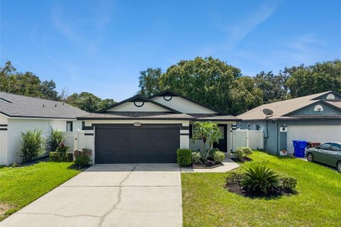 House in Kissimmee, Florida 3 bedrooms, 114.18 sq.m. № 2366653