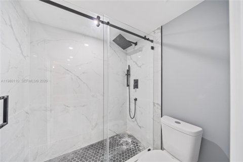 Купить кондоминиум в Пемброк-Пайнс, Флорида 2 спальни, 110.27м2, № 2046386 - фото 12