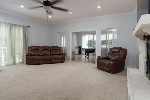 House in Melrose, Florida 4 bedrooms, 199.18 sq.m. № 2220406 - photo 28