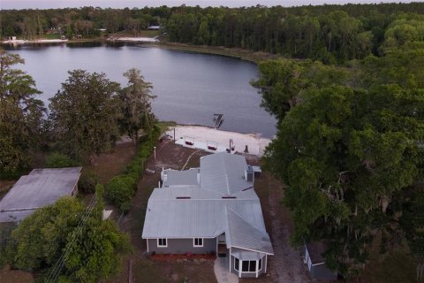 House in Melrose, Florida 4 bedrooms, 199.18 sq.m. № 2220406 - photo 22