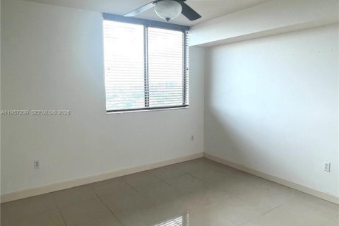 Apartamento en alquiler en Miami, Florida, 1 dormitorio, 68.56 m2 № 2011240 - foto 12
