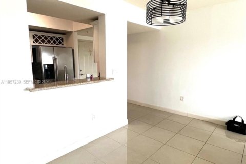 Apartamento en alquiler en Miami, Florida, 1 dormitorio, 68.56 m2 № 2011240 - foto 10